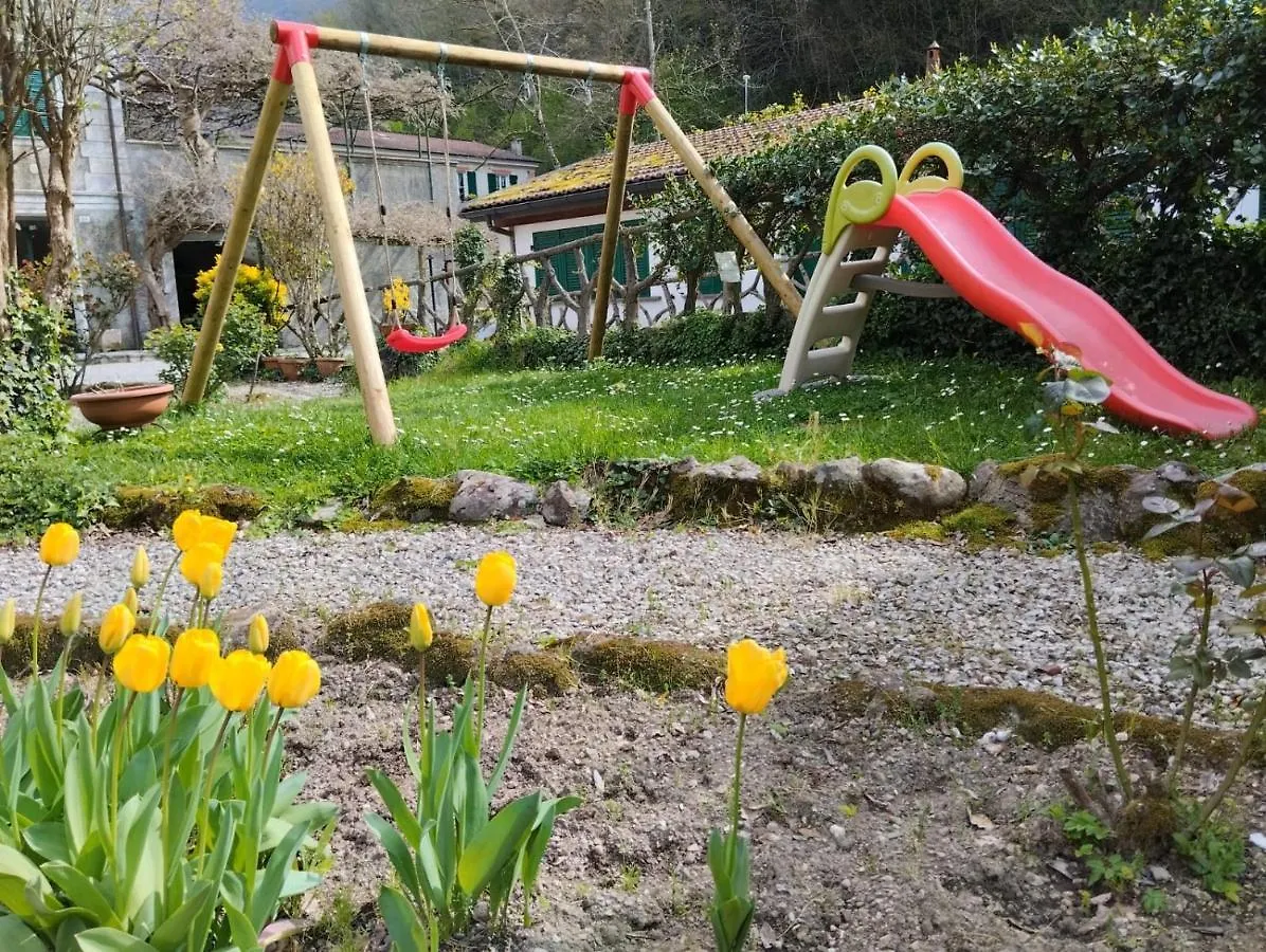 Il Glicine Di Villa Vittoria Nel Verde A Pochi Minuti Di Auto Dalle Spiagge Borgonovo 0*,  Italy