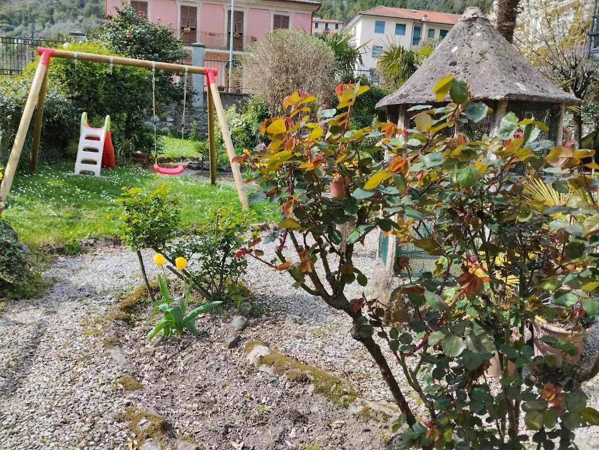Apartment Il Glicine Di Villa Vittoria Nel Verde A Pochi Minuti Di Auto Dalle Spiagge Borgonovo Italy