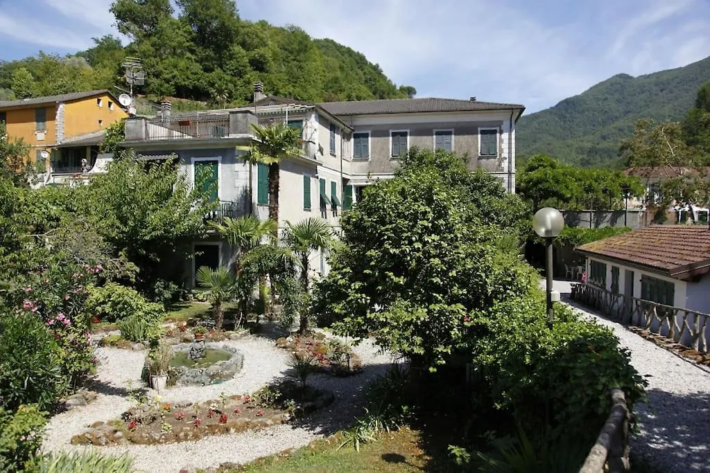 Apartment Il Glicine Di Villa Vittoria Nel Verde A Pochi Minuti Di Auto Dalle Spiagge Borgonovo